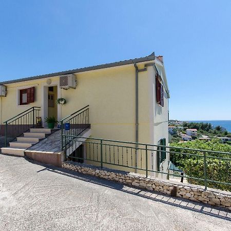 Apartments Bosiljka - By The Sea Sevid Exterior foto