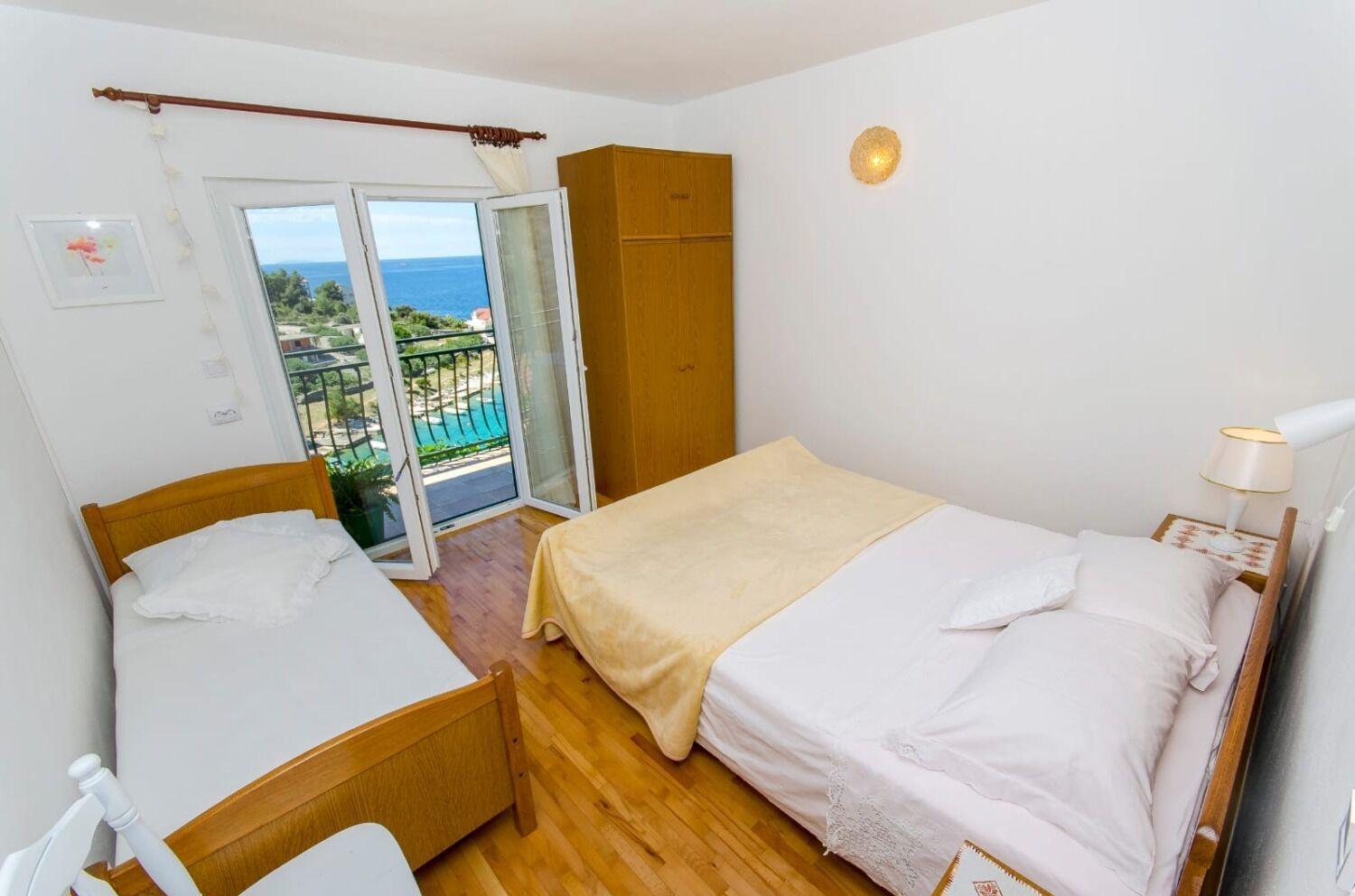 Apartments Bosiljka - By The Sea Sevid Exterior foto