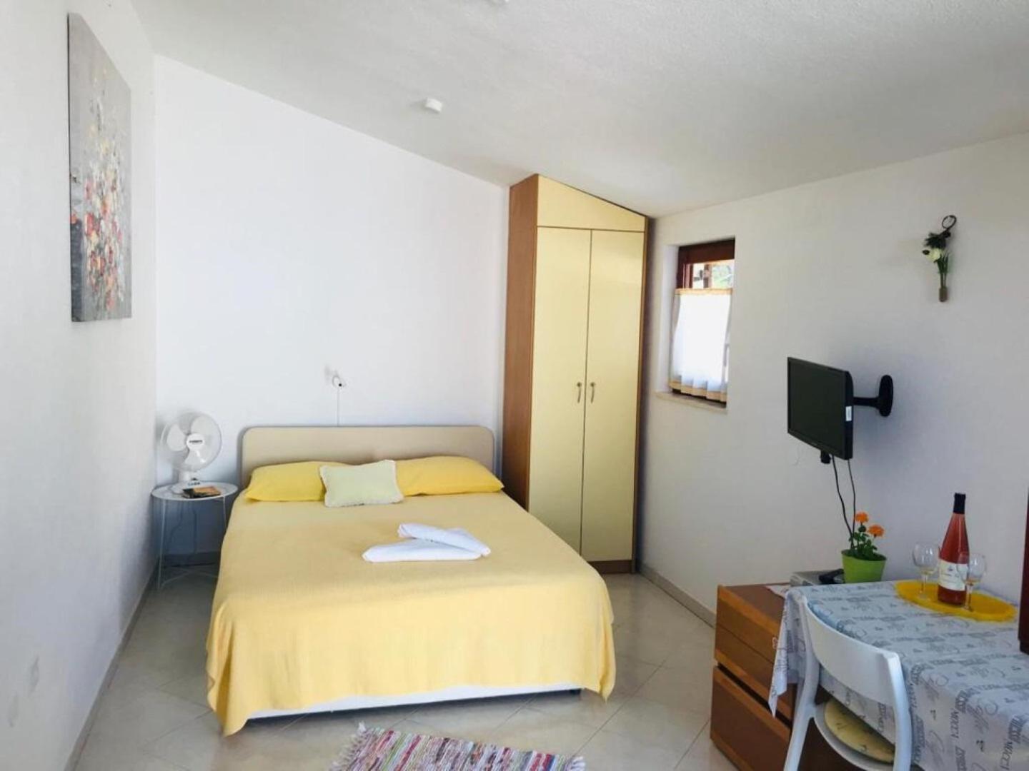 Apartments Bosiljka - By The Sea Sevid Exterior foto